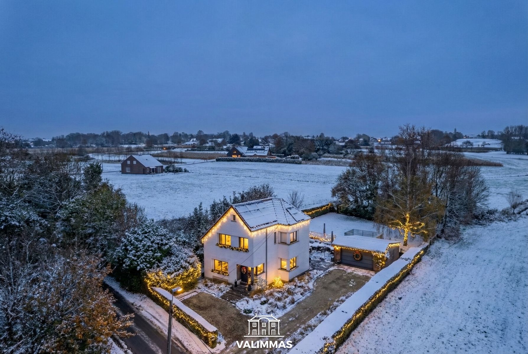 Hoofdfoto van de publicatie: Uniek gelegen woning OB met ruime garage & prachtige tuin...