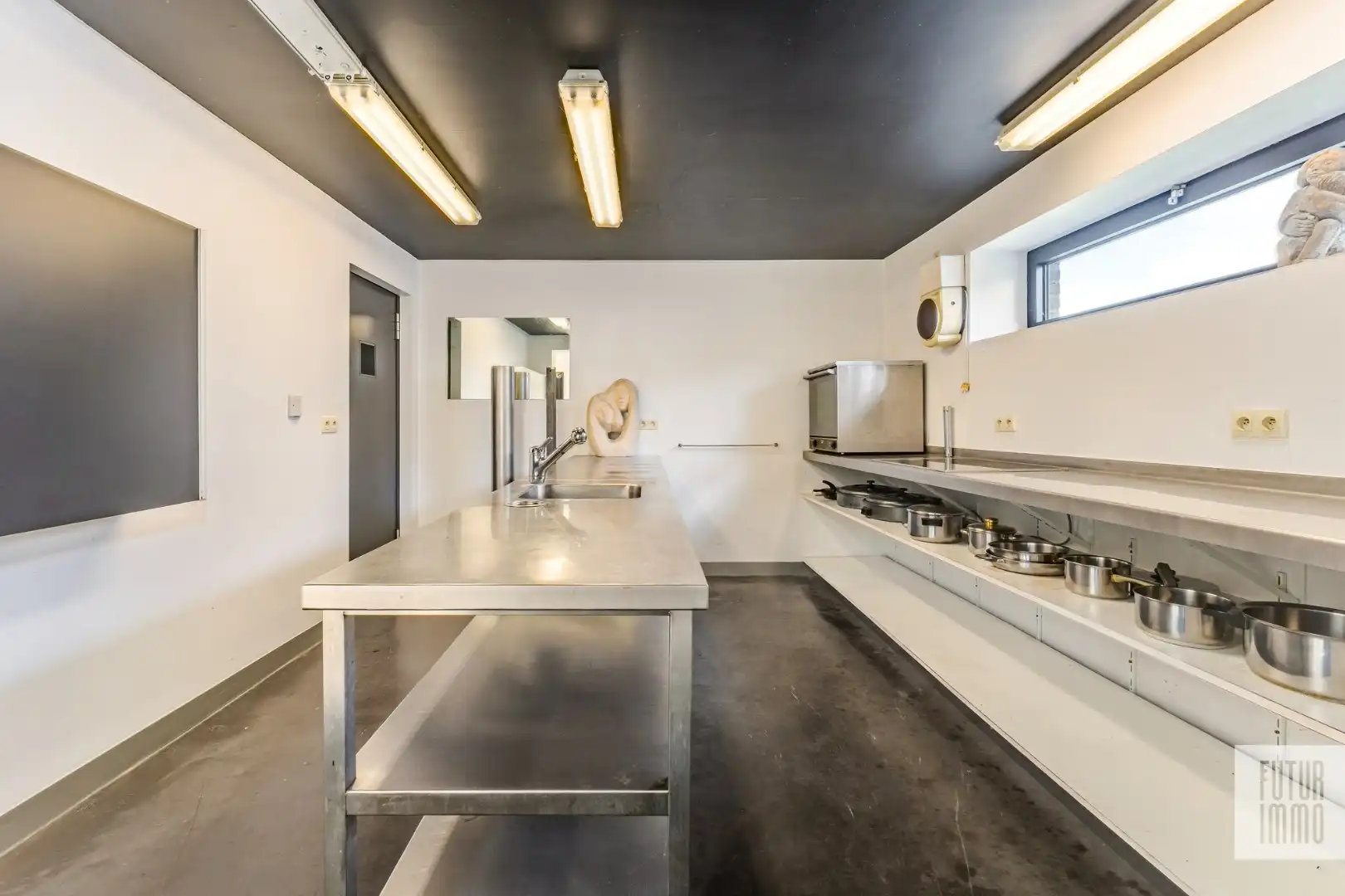 Unieke woning op 4.607m² in Kachtem foto 10