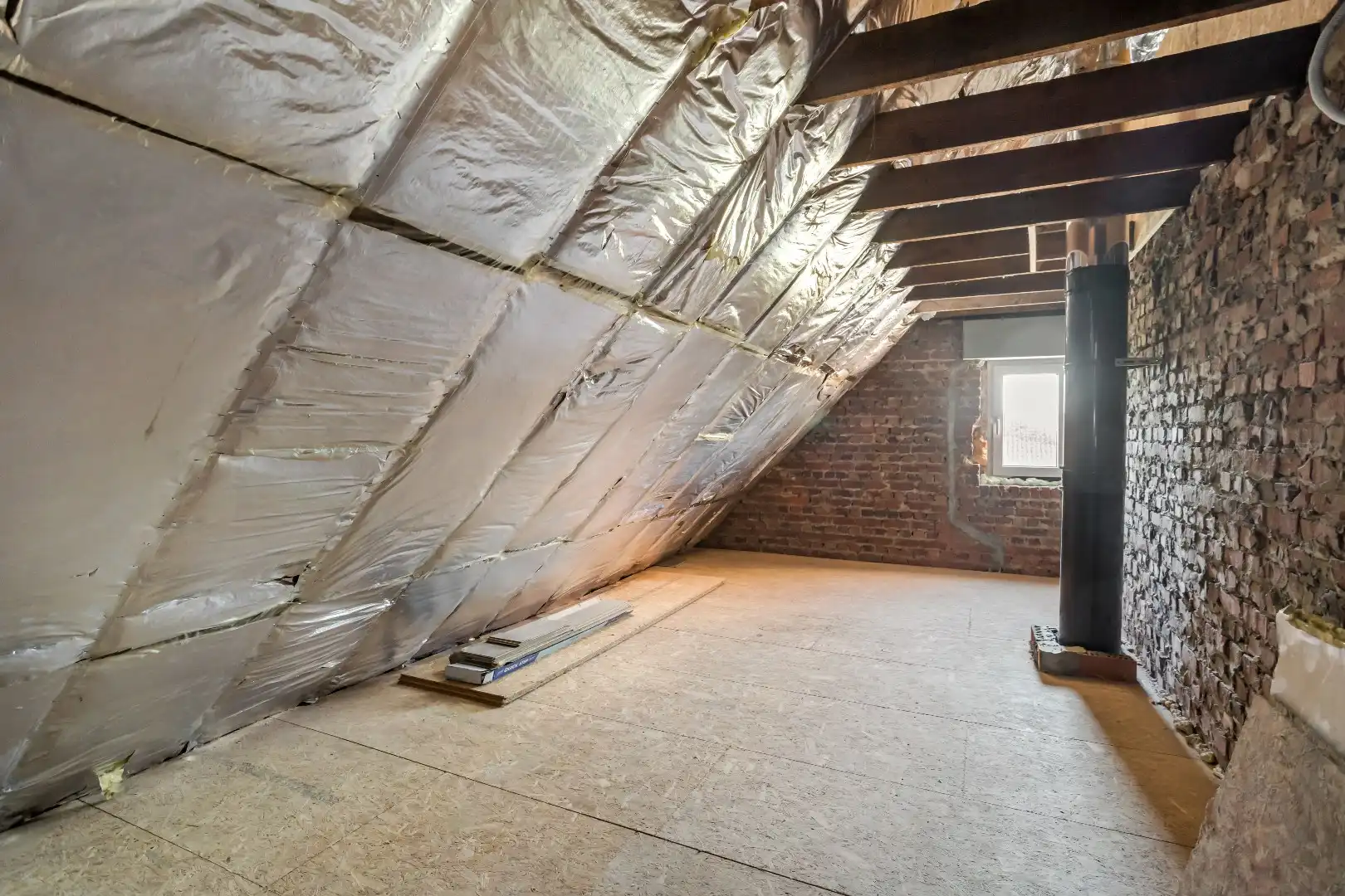 Deze prachtige woning werd 10 jaar geleden volledig gerenoveerd en biedt een moderne en comfortabele leefomgeving. foto 17