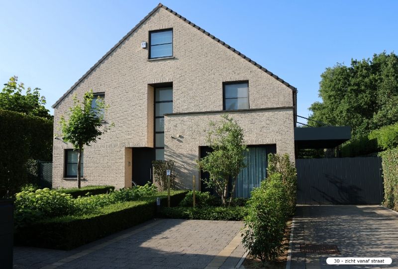 EXCLUSIEF PERFECT AFGEWERKTE MODERNE VILLA (330m²) OP TOPLOCATIE EN PRACHTIGE TUIN foto 36