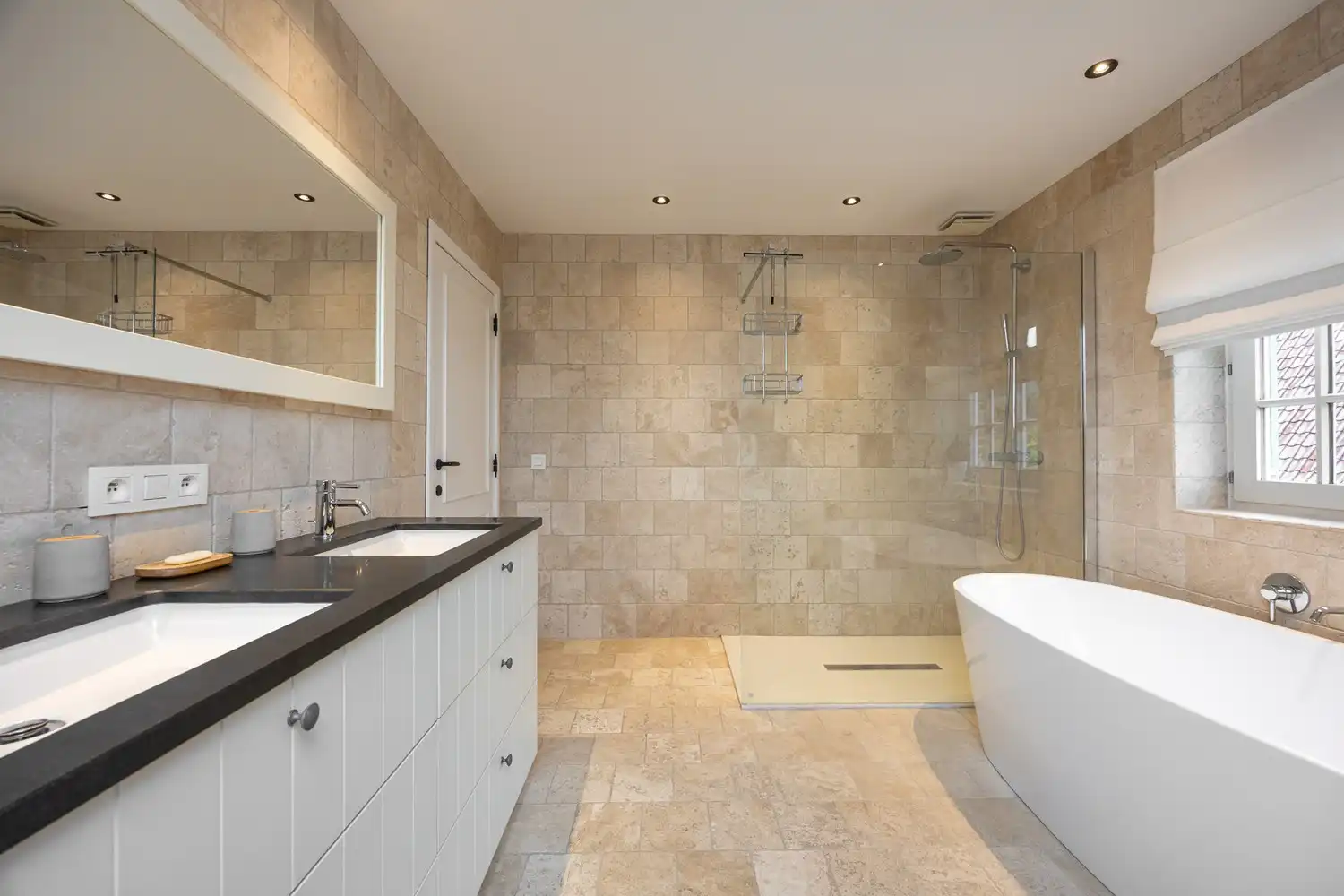 Instapklare woning op toplocatie foto 19
