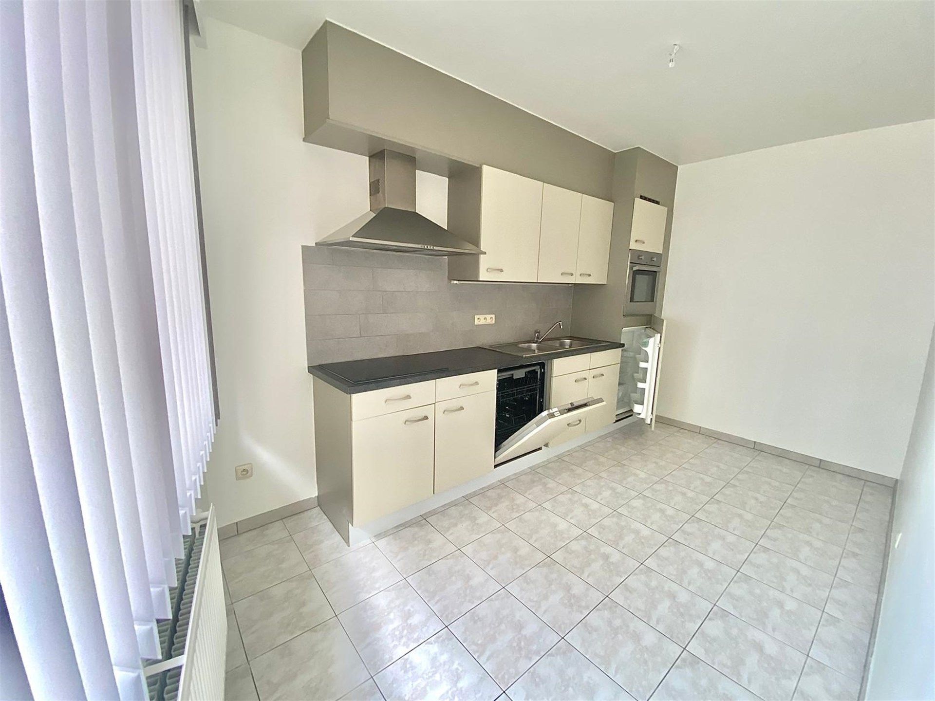 Appartement met twee slaapkamers te Aalst foto 5