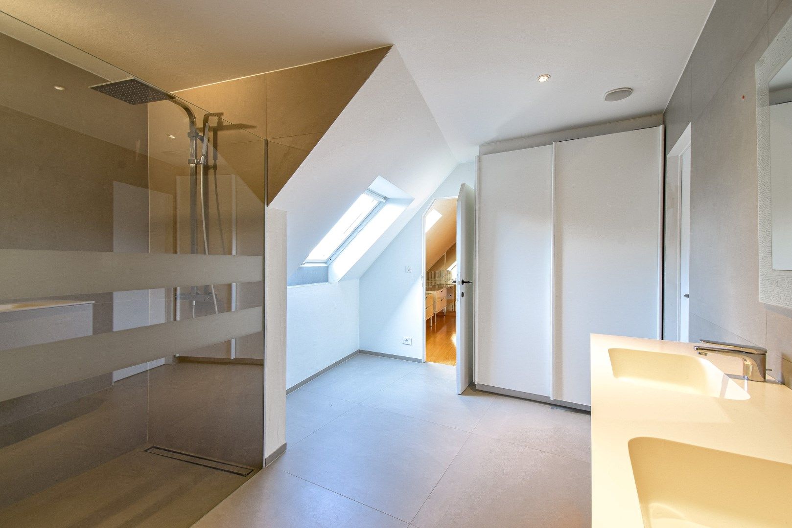 Instapklare villa met 4 slaapkamers op 815 m² in rustige woonwijk te Gistel foto 20