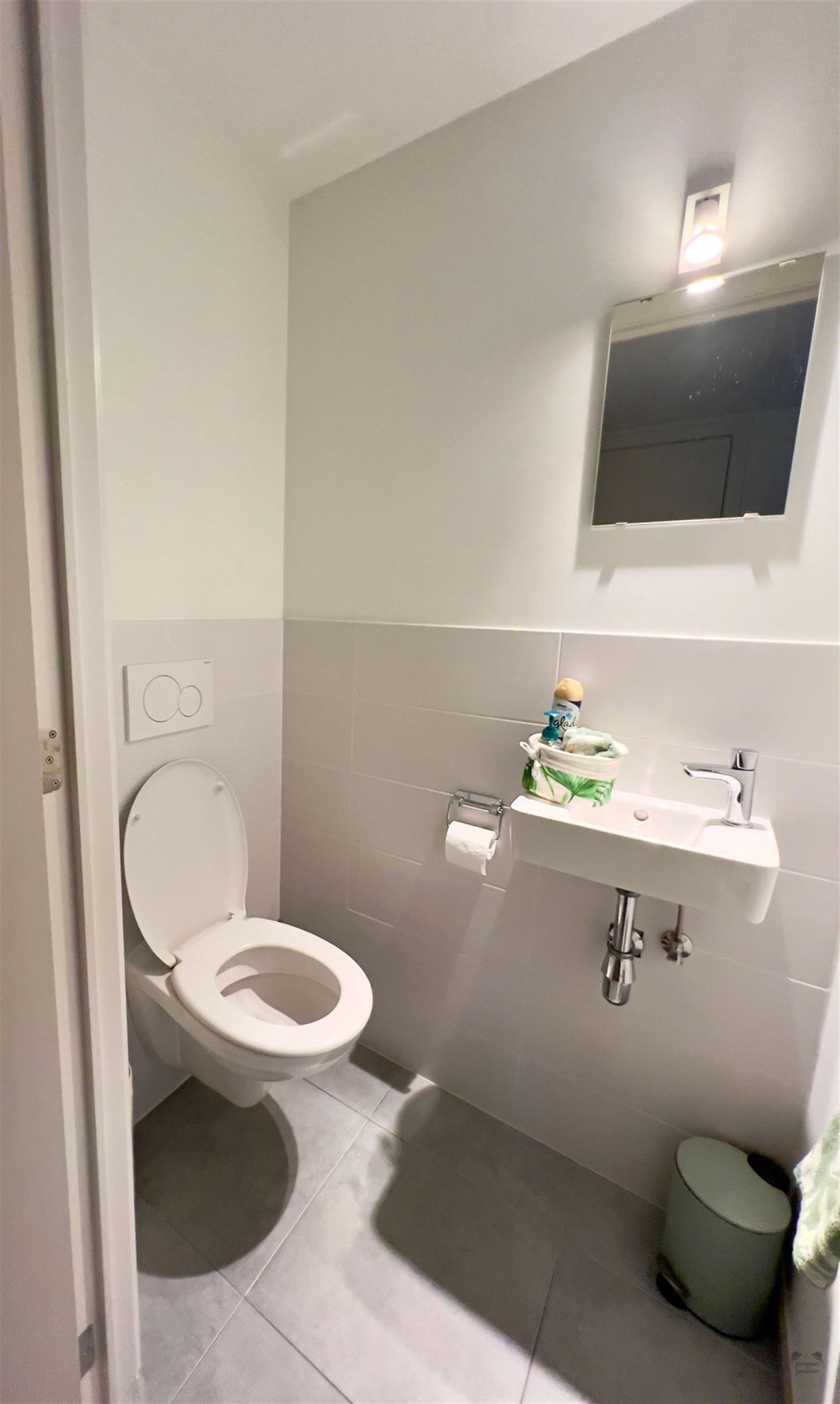Ruim 2 slaapkamer appartement te Bredene foto 11