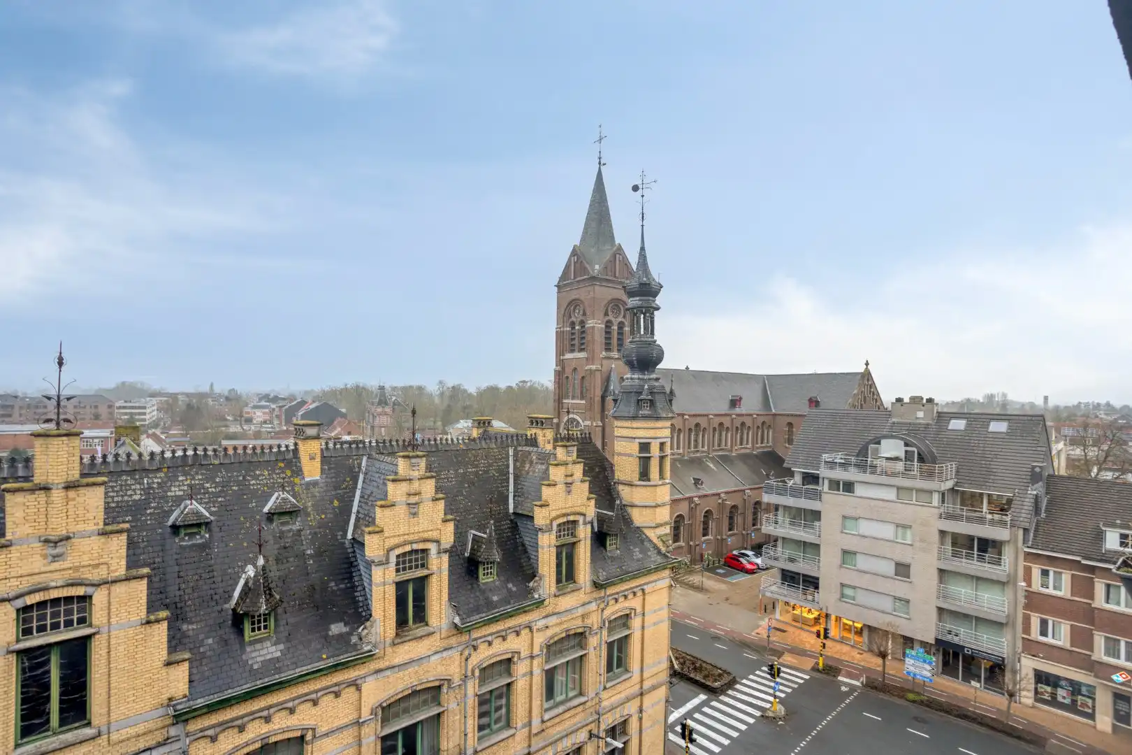 Zeer mooi gerenoveerd appartement met 2 slaapkamers en garage! foto 15