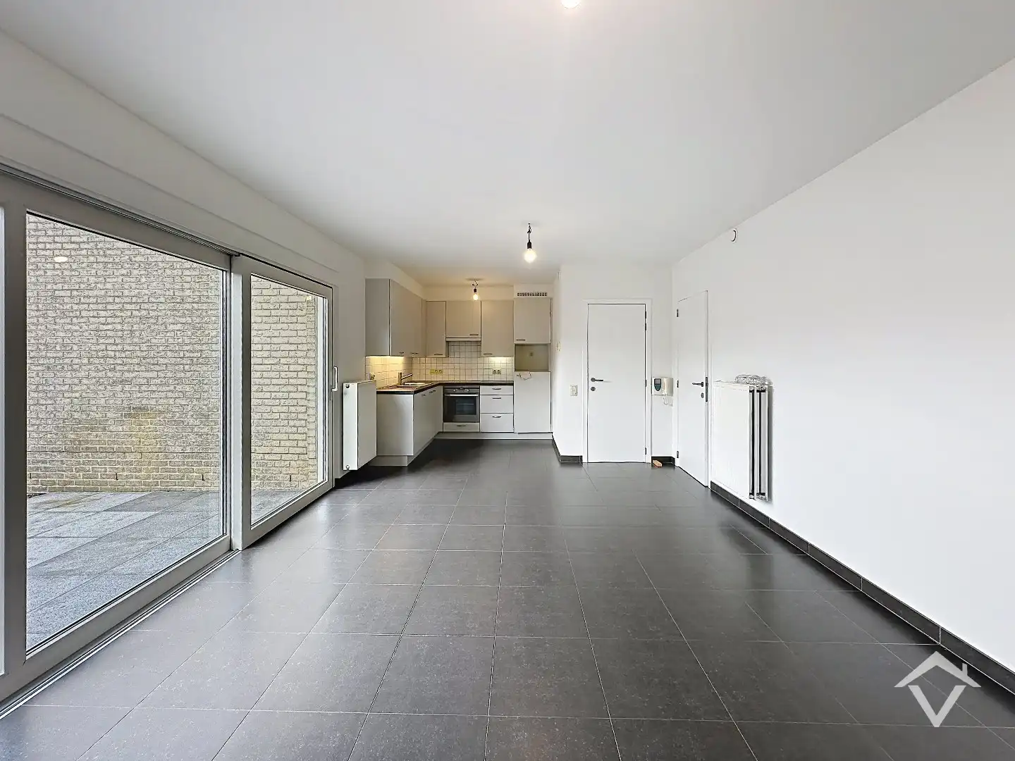 Instapklaar gelijkvloers appartement met staanplaats te Gistel foto 9