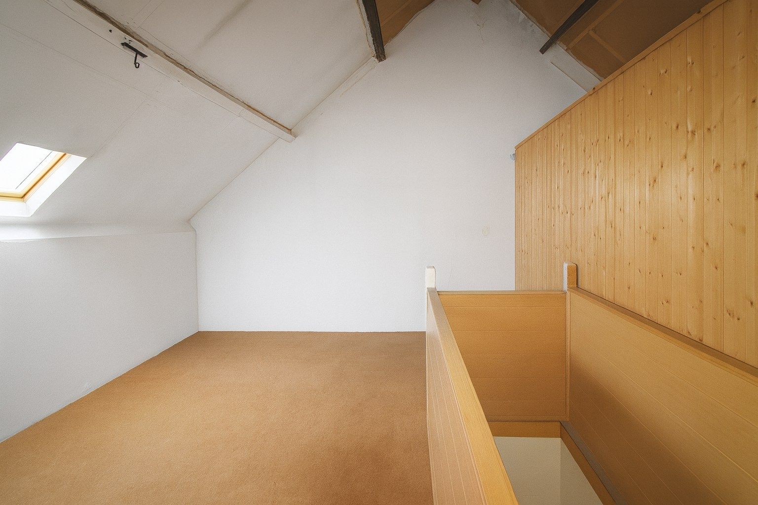 Te koop: Charmante centraal gelegen stadswoning met vijf slaapkamers in hartje Sint-Niklaas! foto 12