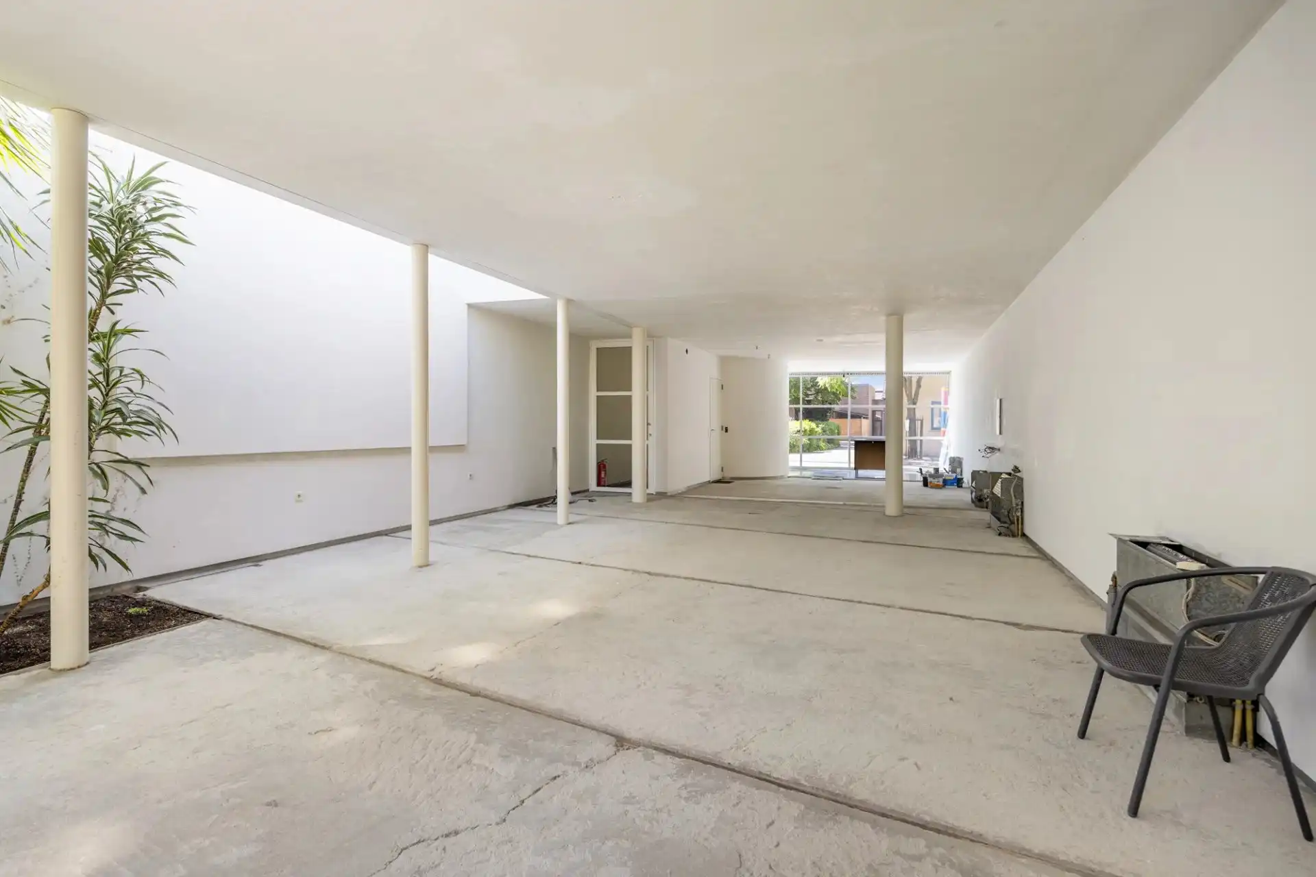 Gelijkvloerse commerciële ruimte in het centrum van Kiewit foto 4