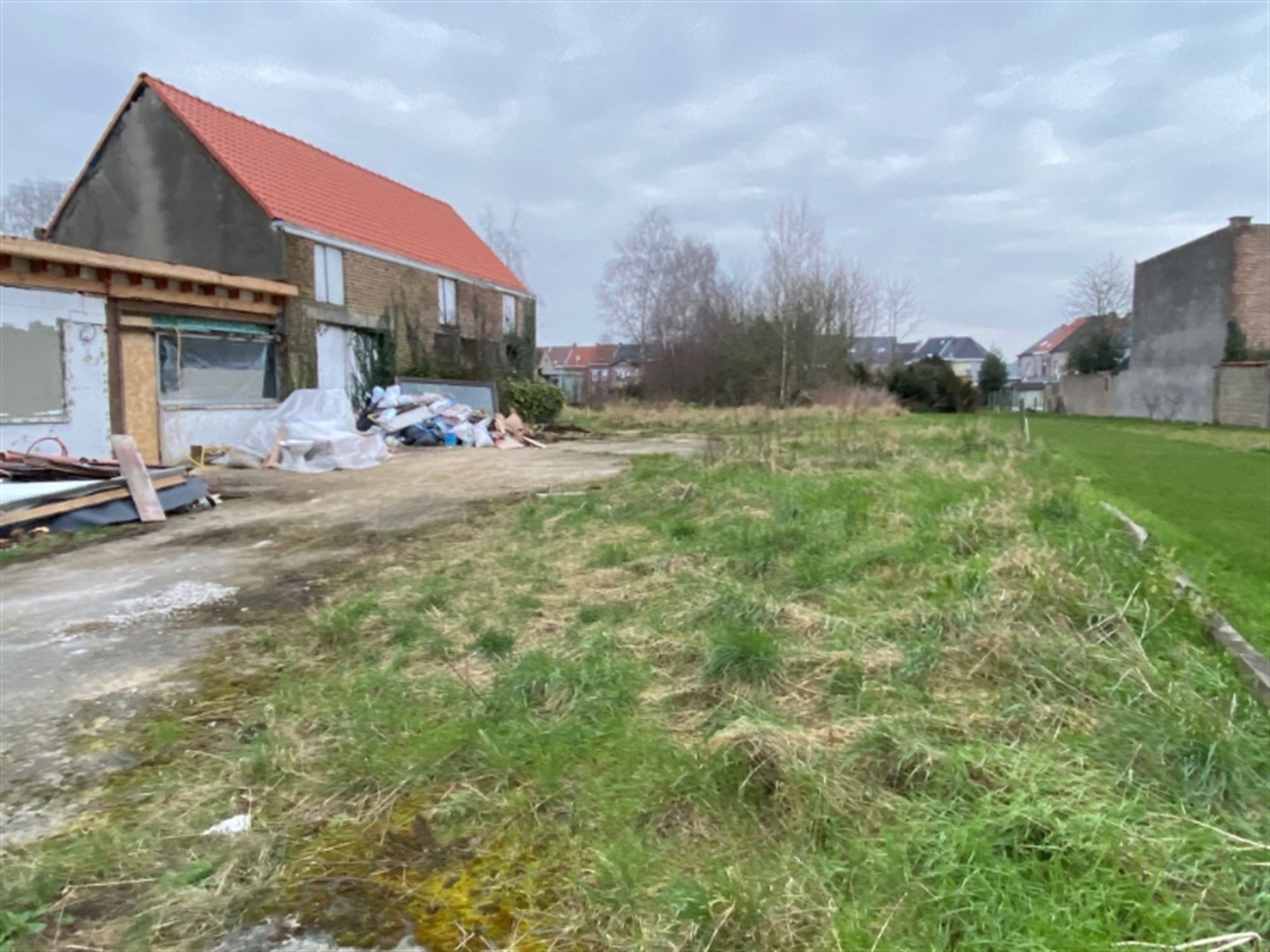 Bouwgrond voor halfopen bebouwing - 4 are 34 centiare - in de rand van Aalst. foto 5