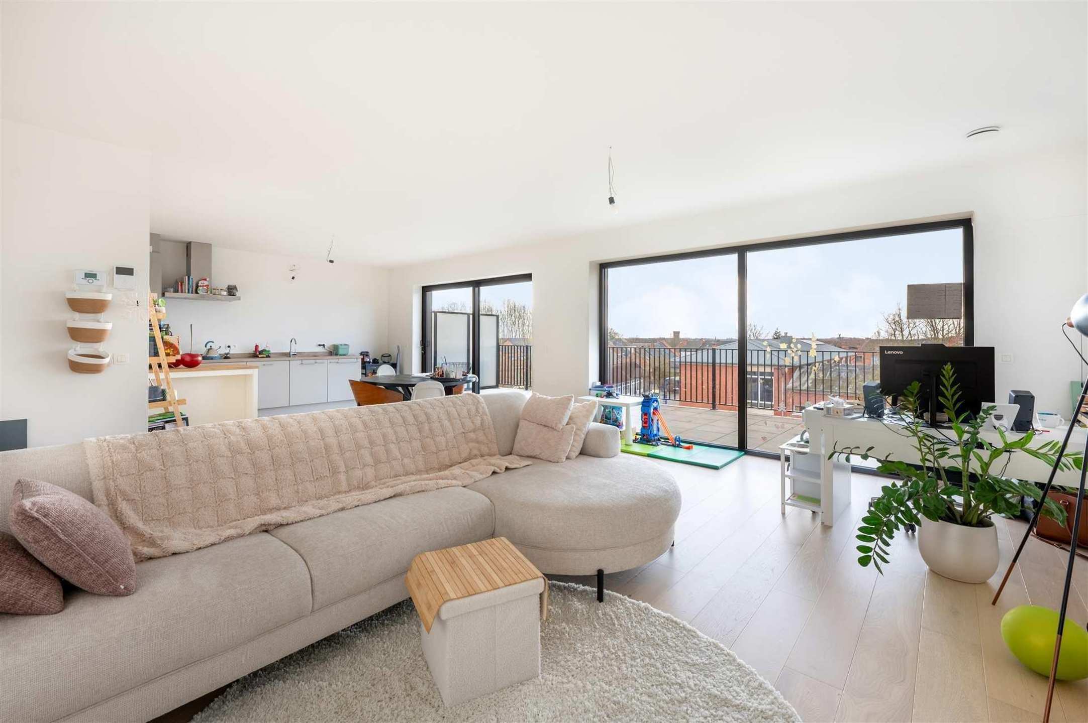 Ruim & modern appartement met groot terras in Steendorp foto 23