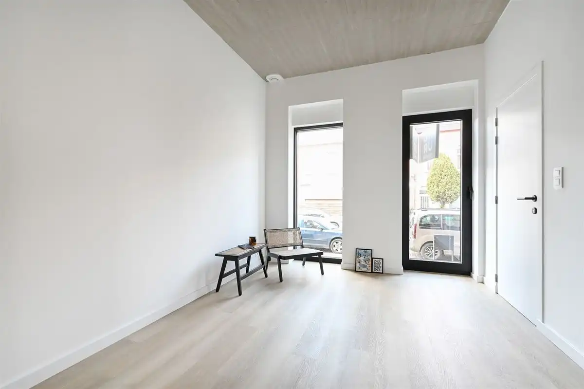 Top gerenoveerd gelijkvloersappartement foto 10