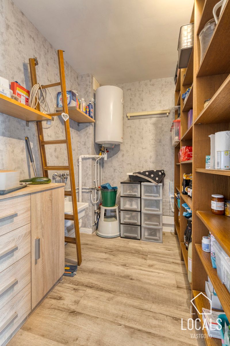 Appartement met garage, tuin en 2 slaapkamers op topligging foto 13