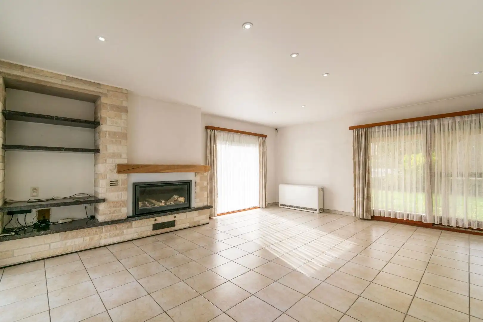 CHARMANTE GELIJKVLOERSVILLA OP TOPLOCATIE ! foto 14