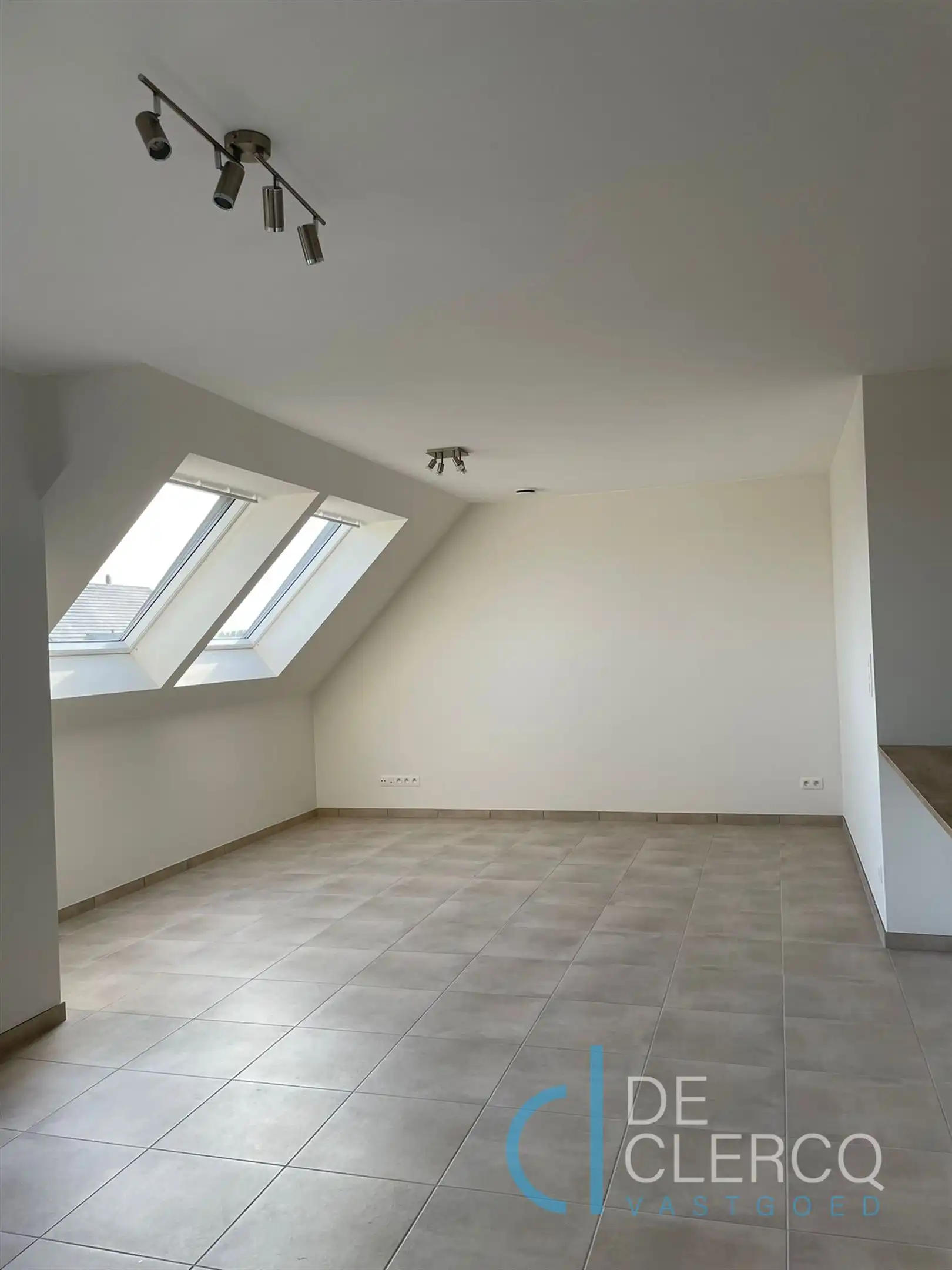 Tijdloos appartement TE HUUR in centrum Lochristi! foto 7
