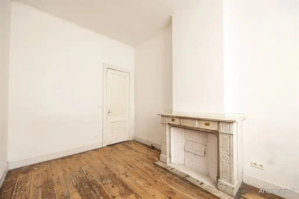 Unieke neogotische pastoriewoningl van ca. 412 m² met kapel foto 7