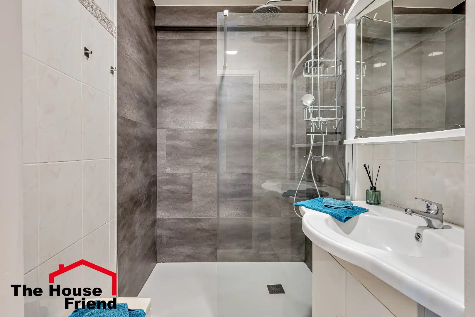Ruim appartement met frontaal zeezicht op absolute toplocatie aan de Zeedijk in Blankenberge foto 12