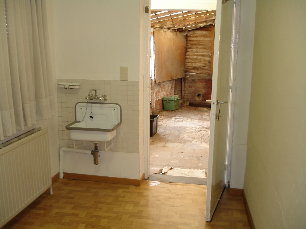 Ruime woning met 2 slaapkamers foto 4