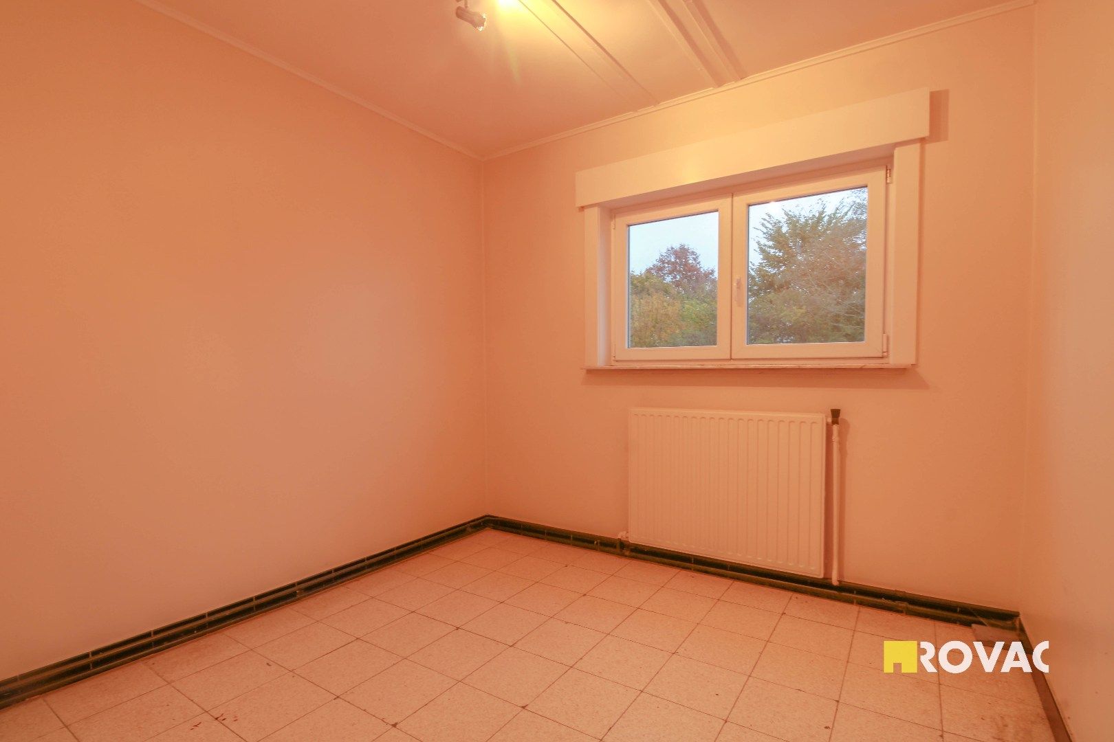 Op te frissen appartement met garage! foto 10