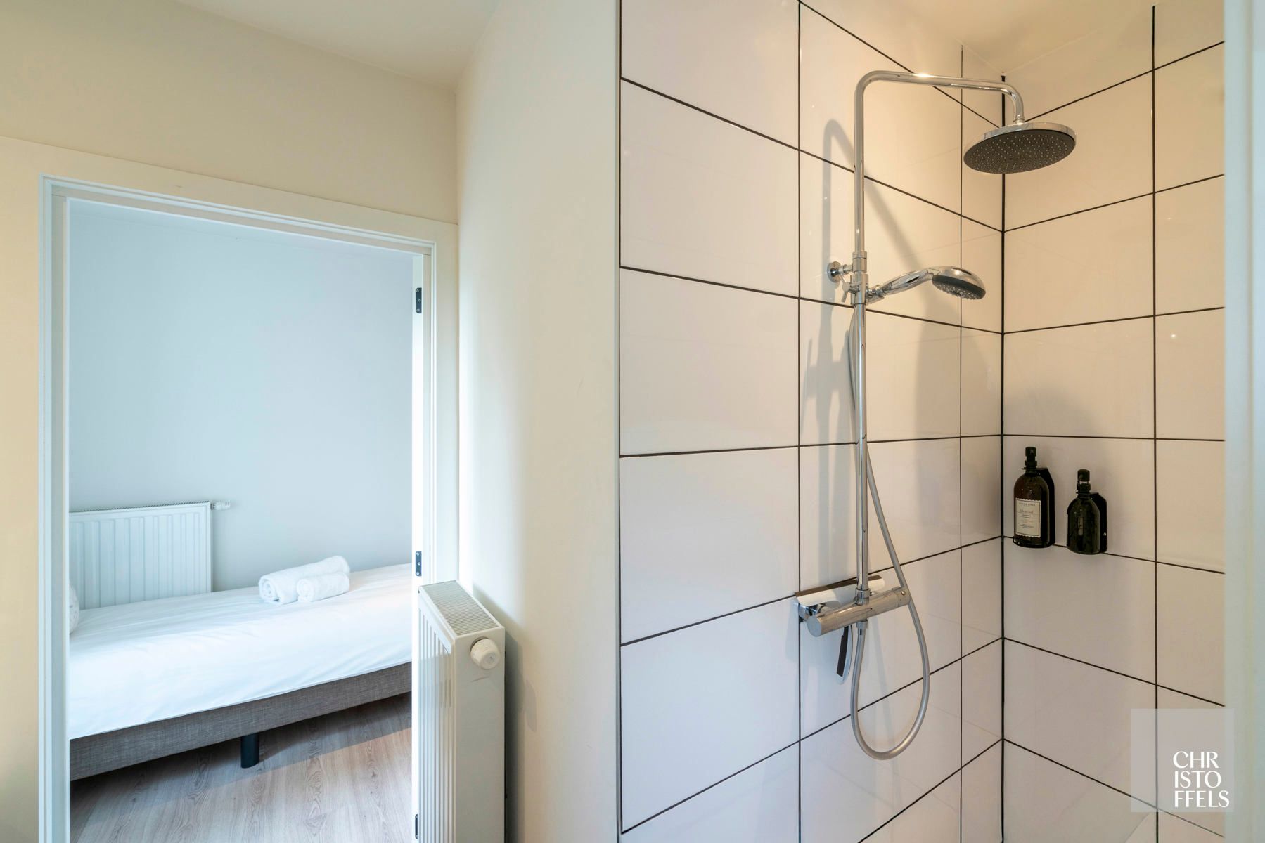 Investeringsobject - twee gerenoveerde en energiezuinige vakantiehuizen te Kesselt (Lanaken)! foto 25