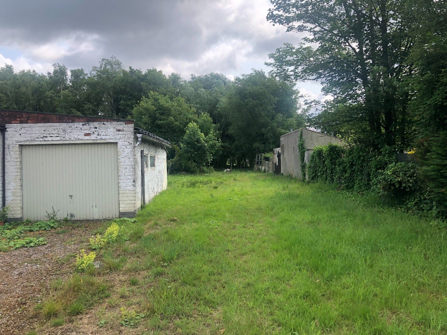 Renovatieproject met potentieel – 6a 20ca in Residentiële Ligging foto 4