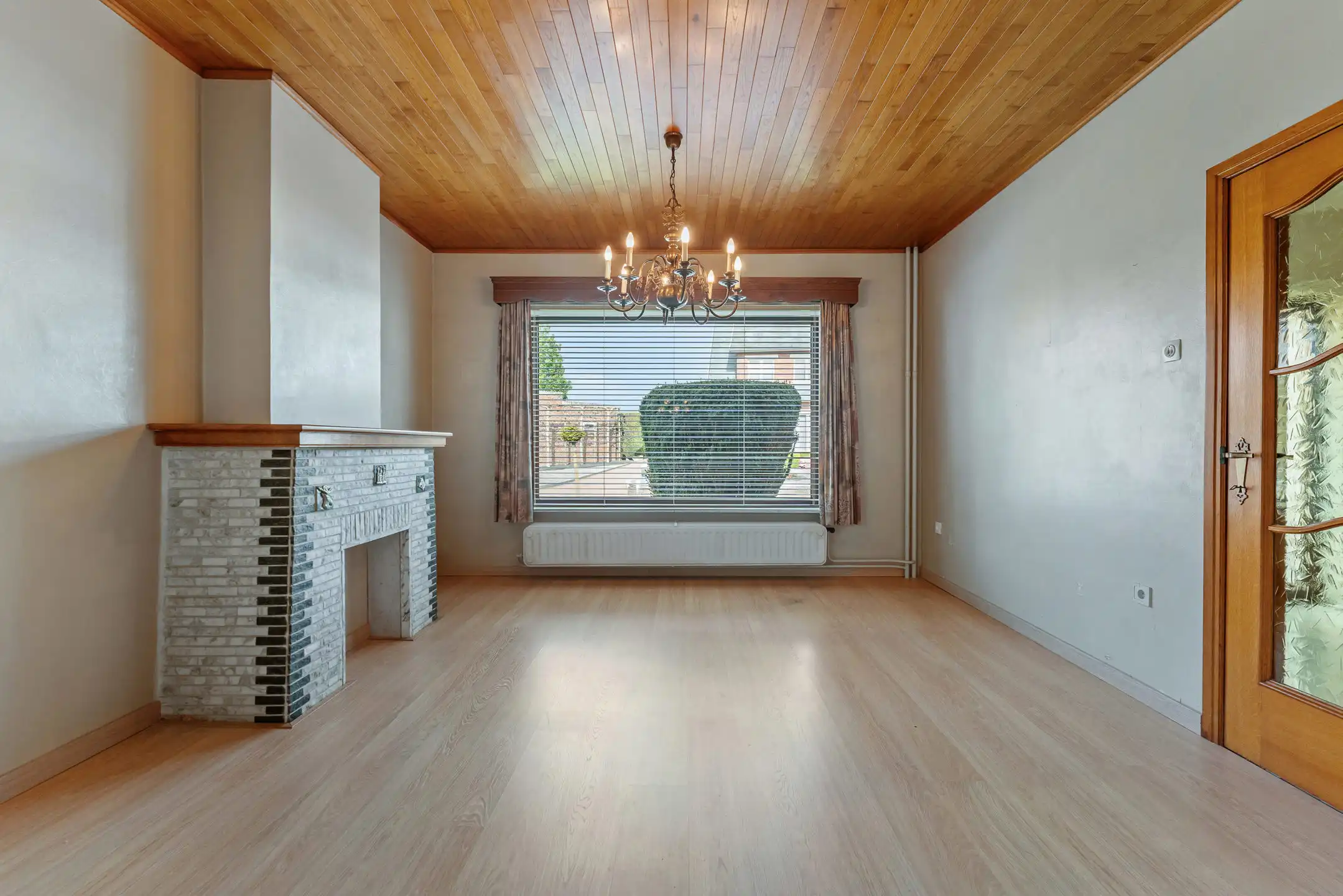 Vrijstaande woning op een steenworp van Maastricht foto 3