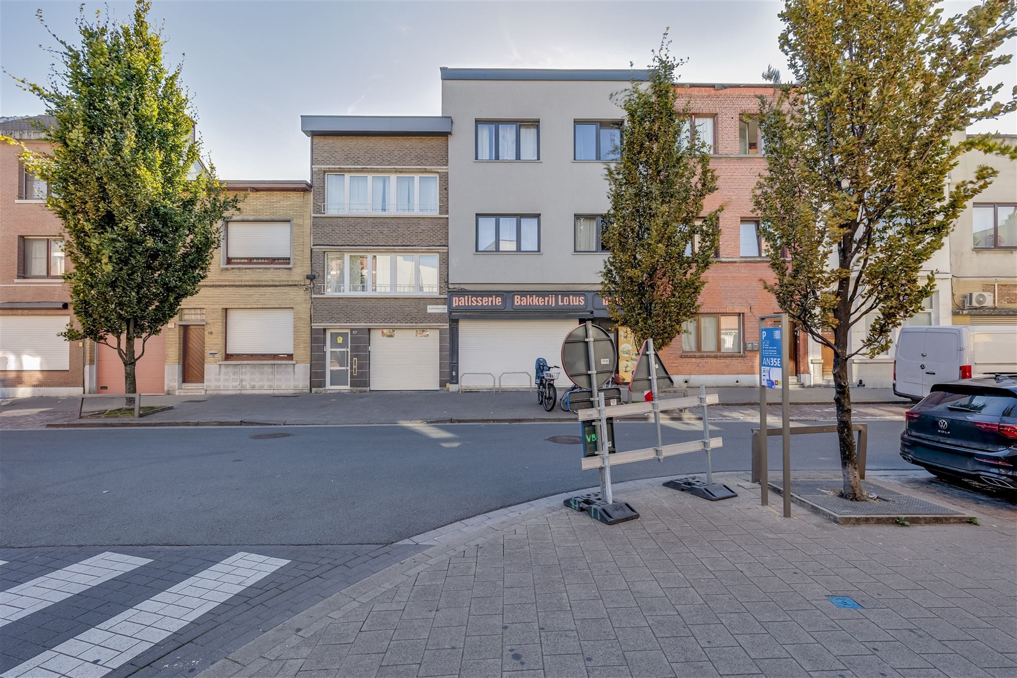 Handelsgelijkvloersca 180 m² met tuin van 70 m² foto 5