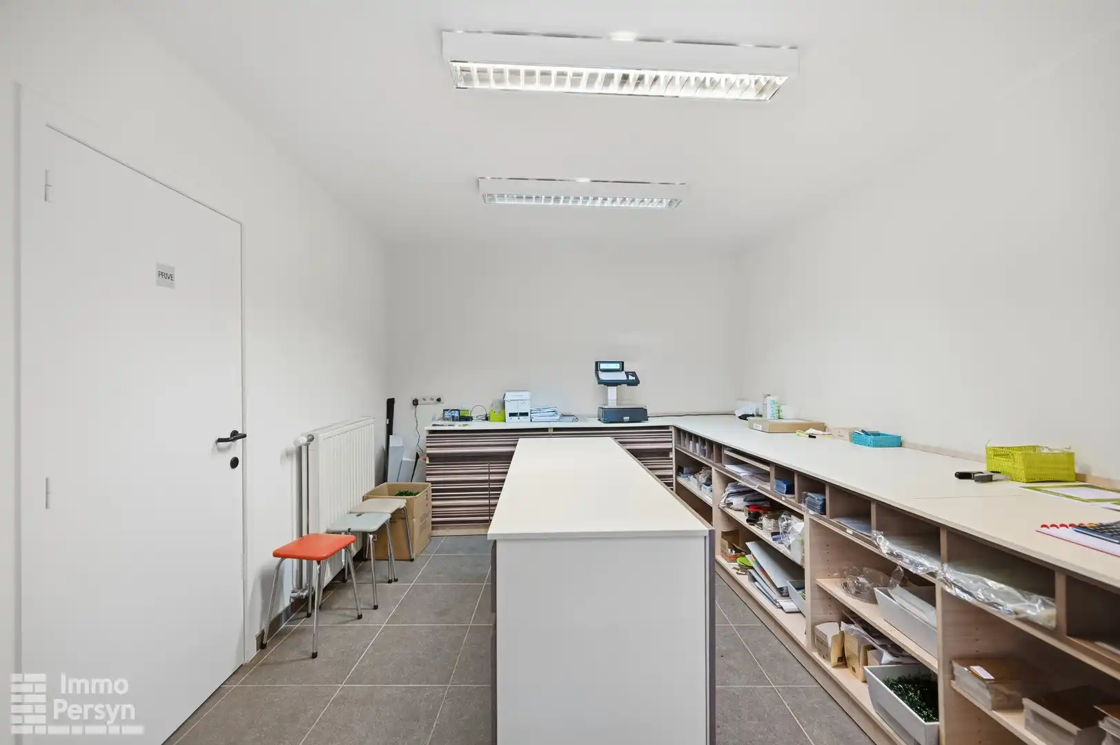 Zorgeloze investering op toplocatie: Gerenoveerd handelspand (Leonidas) in hartje Scherpenheuvel foto 7