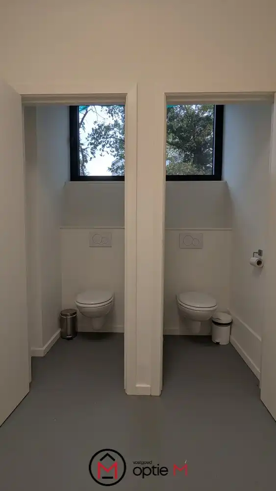 Instapklaar kantoor te koop in Genk – centrale ligging met parkeergelegenheid foto 7