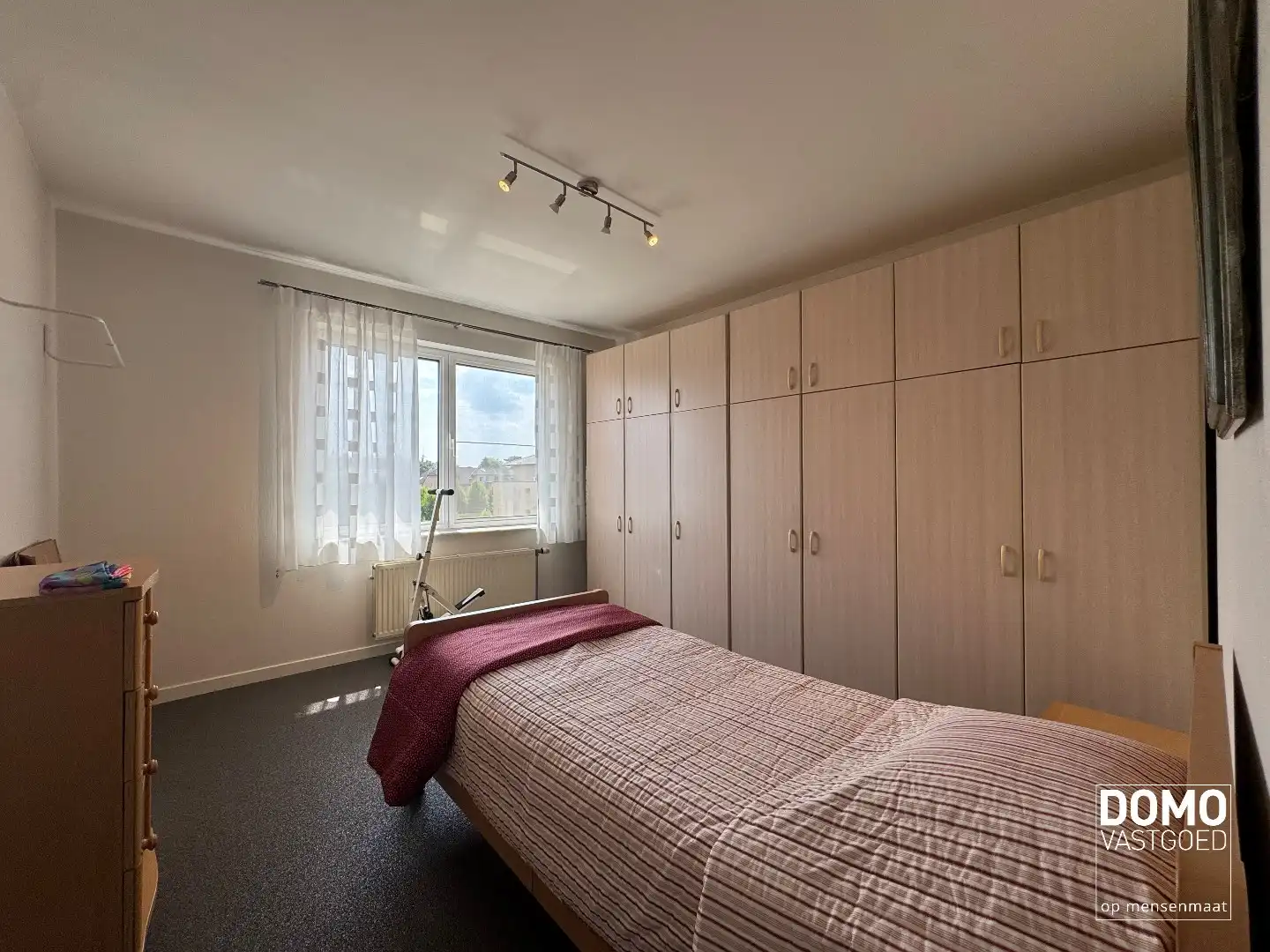 Ruim appartement van 121 m² met drie slaapkamers, twee terrassen en privatieve garagebox op toplocatie in Hasselt foto 10