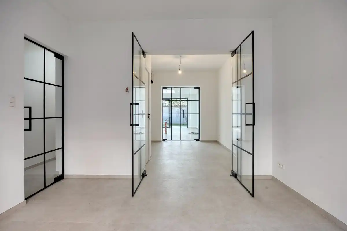 Volledig gerenoveerde woning met 3 slaapkamers, 2 badkamers en tuin in Tienen! – EPC A - bewoonbare opp. 139 m² foto 5
