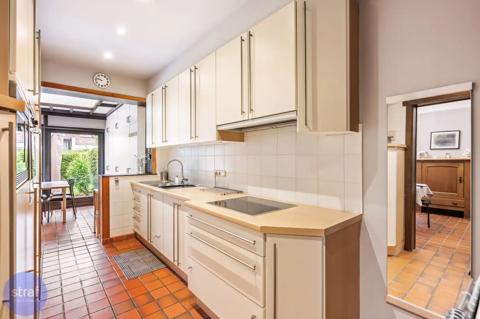 Charmante gezinswoning met 3 slaapkamers op een toplocatie op Linkeroever foto 5