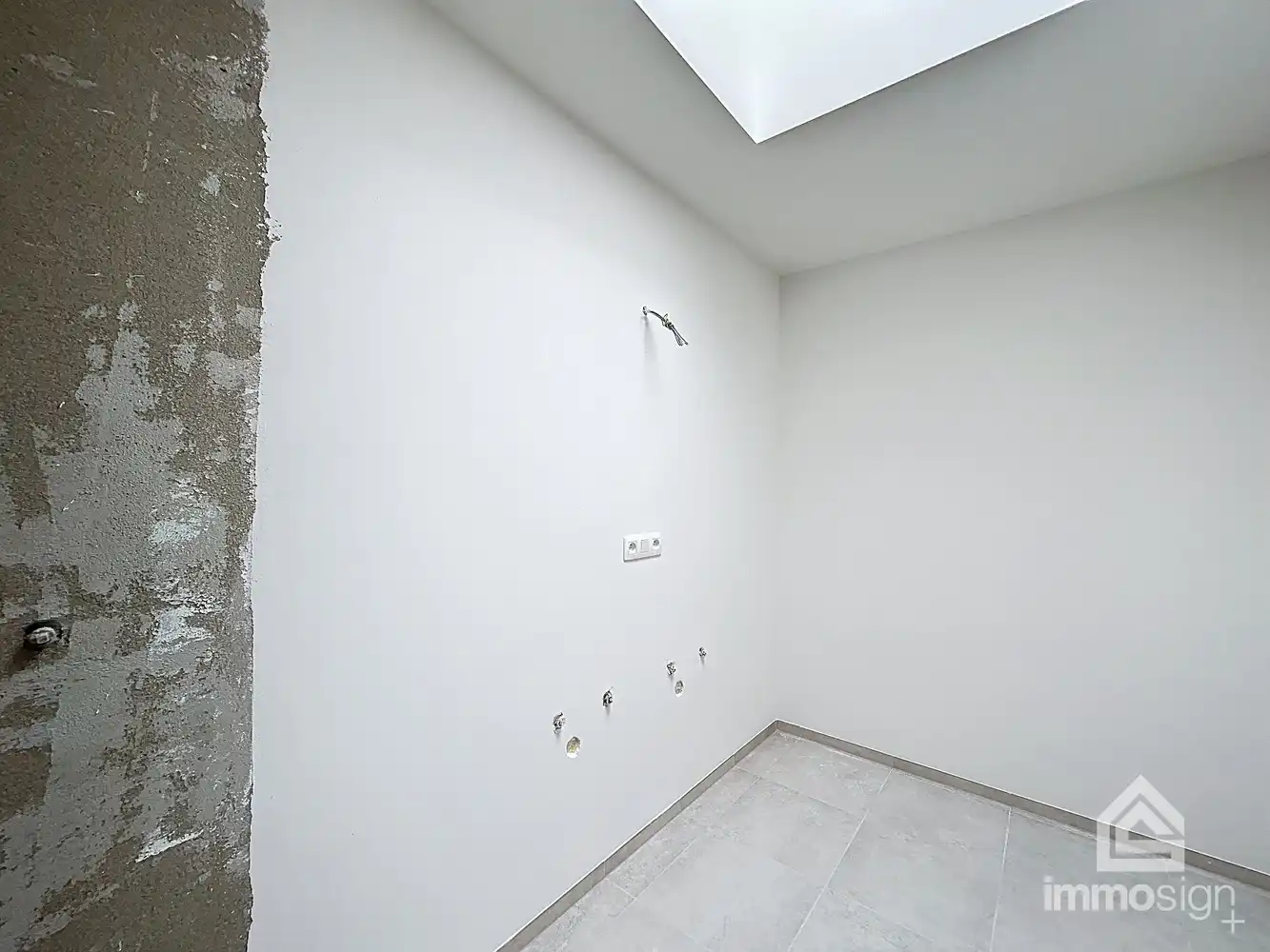 Instapklaar nieuwbouw appartement met 2 slaapkamers, terras, autostaanplaats, carport en berging te Kinrooi foto 19