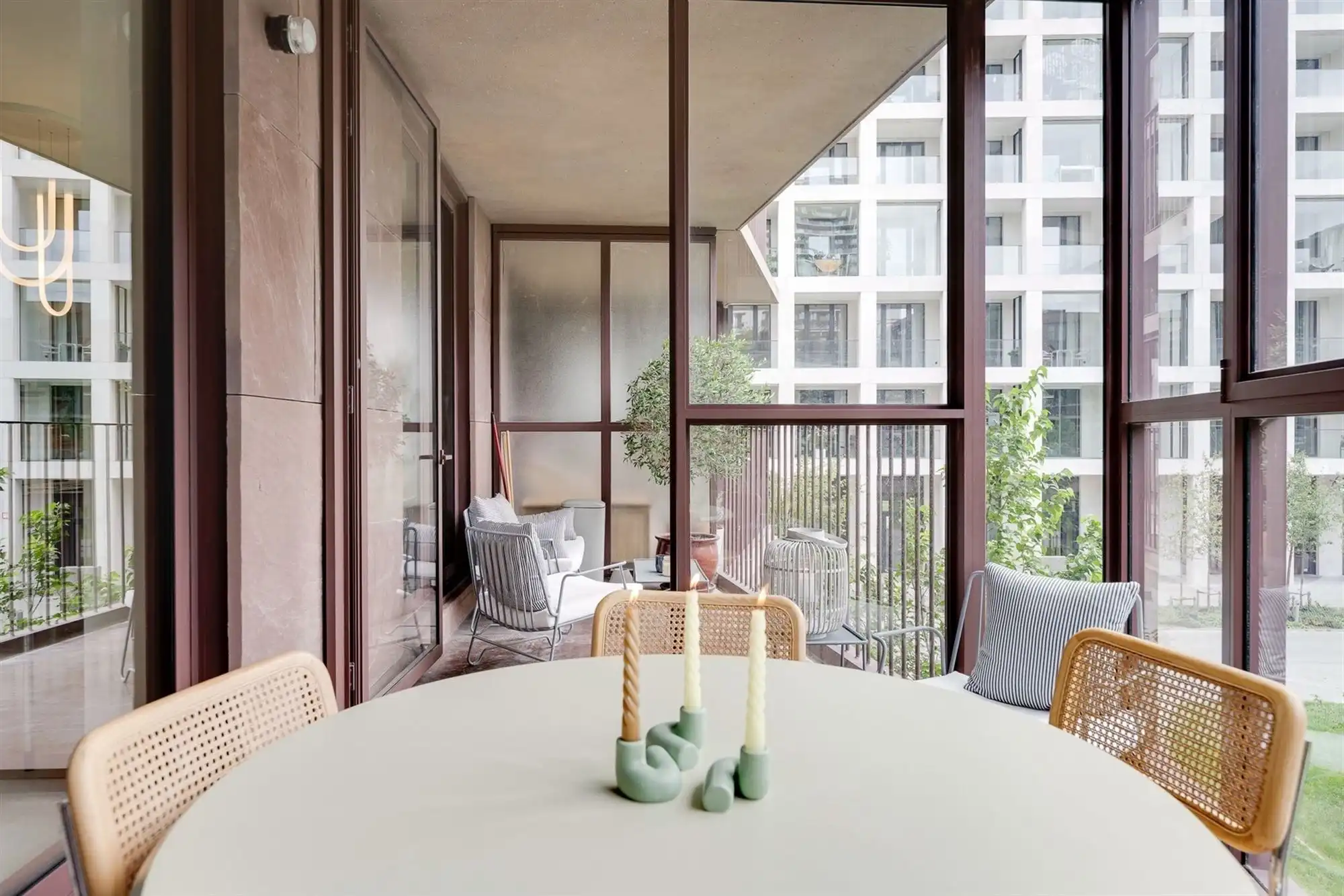 Hoogwaardig afgewerkt appartement met twee slaapkamers foto 10