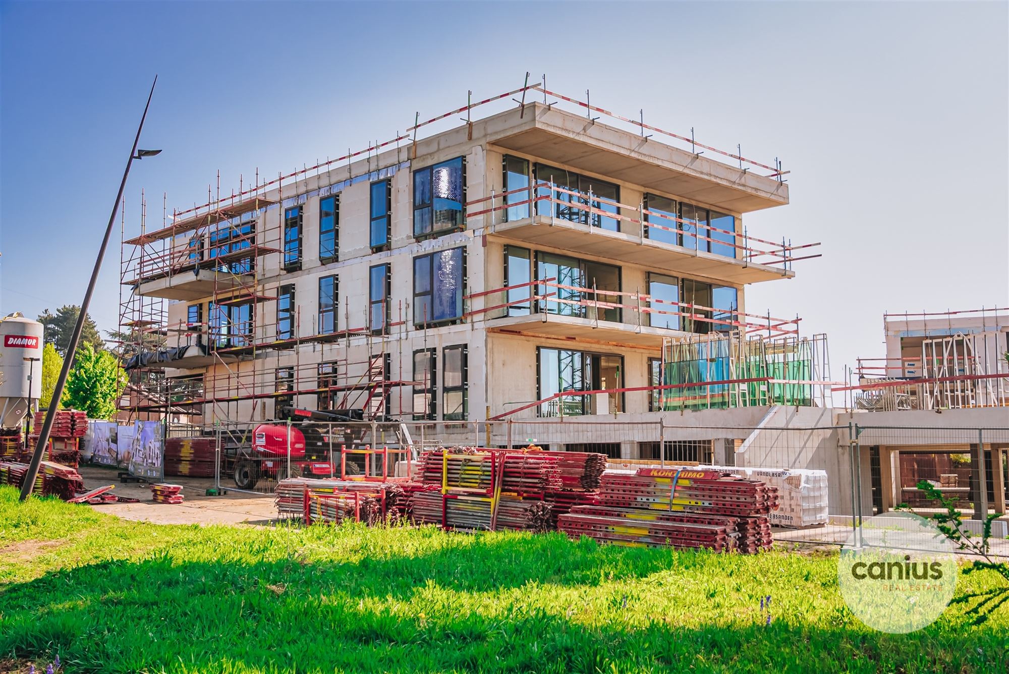 GELIJKVLOERS APPARTMENT MET 2 SLPKS EN TERRAS foto 10