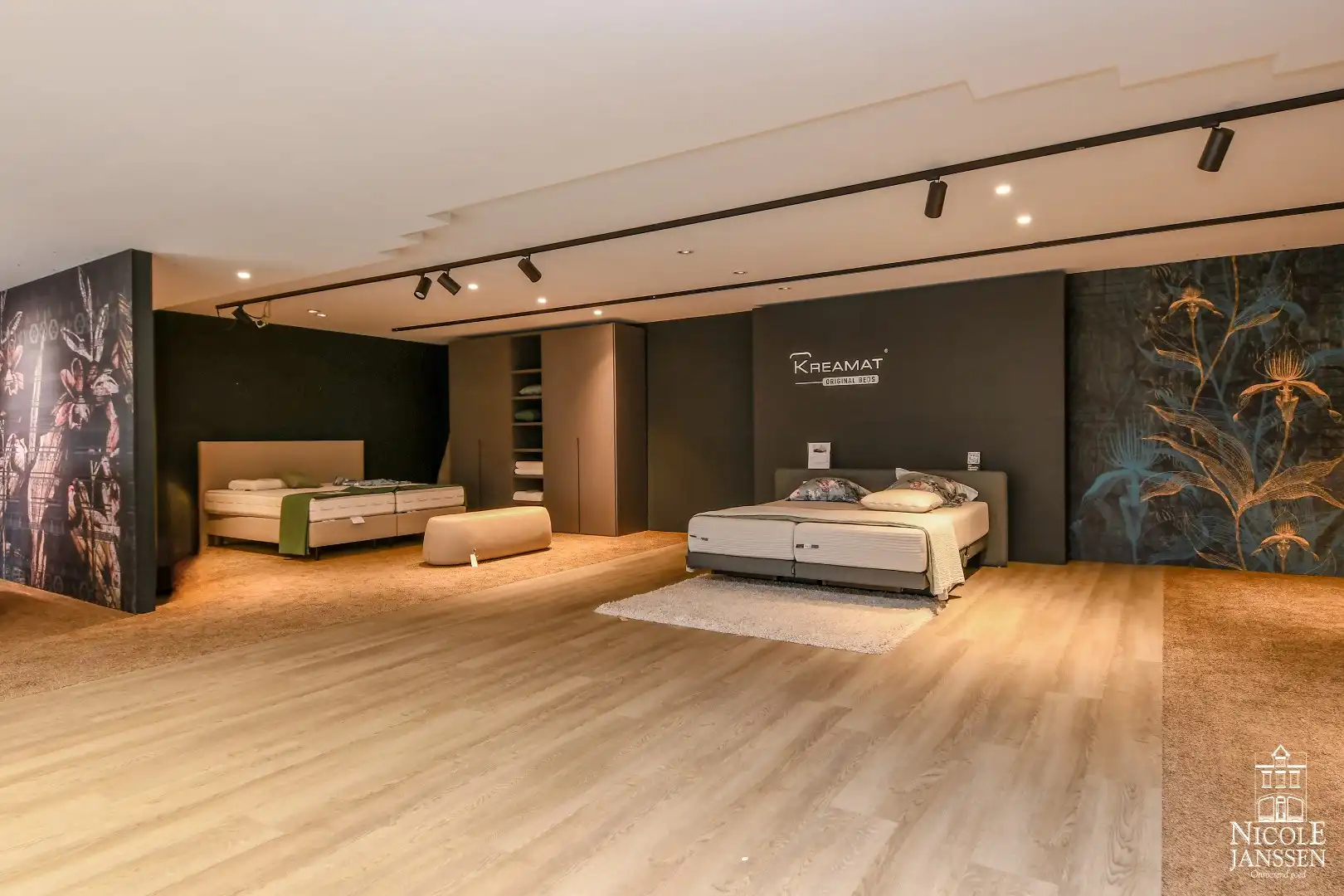 Ruim en luchtig handelspand van ca. 1050m² foto 18