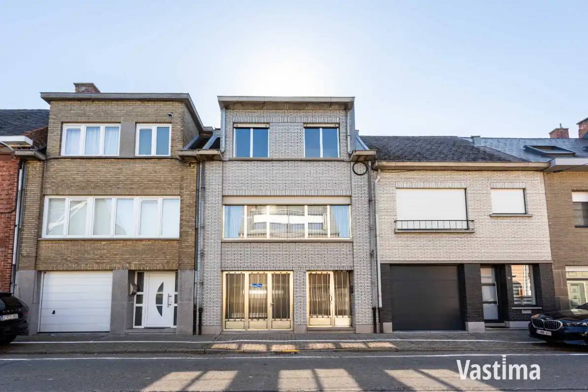 Hoofdfoto van de publicatie: Woning met 3 slaapkamers, garage en ruime tuin