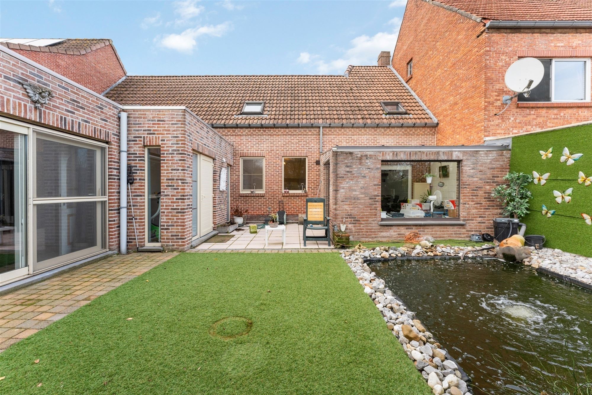 RUIME WONING MET 5 SLAAPKAMERS OP CENTRALE LIGGING VLAK BIJ BERINGEN CENTRUM foto 23