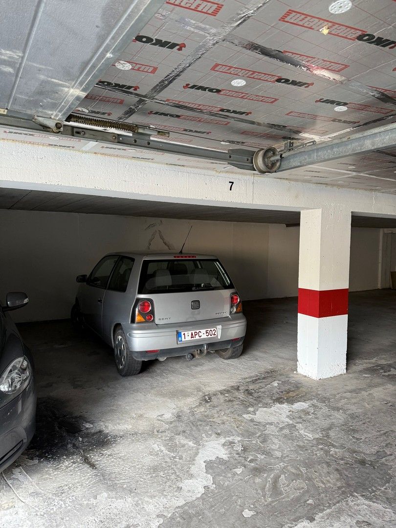 Te renoveren appartement MET parking foto 11