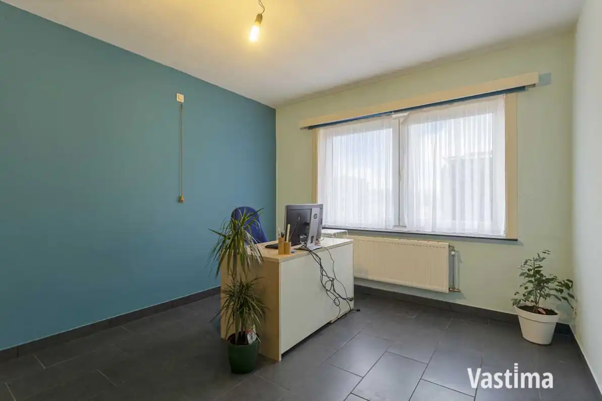 Vergunde opbrengsteigendom met 3 verhuurde appartementen foto 11
