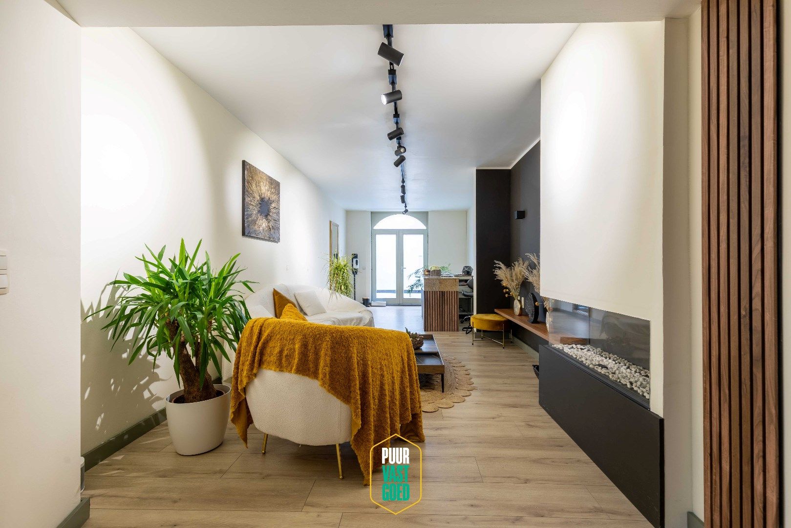 Buitengewoon potentieel in gerenoveerd pand in hartje Nieuwpoort foto 5