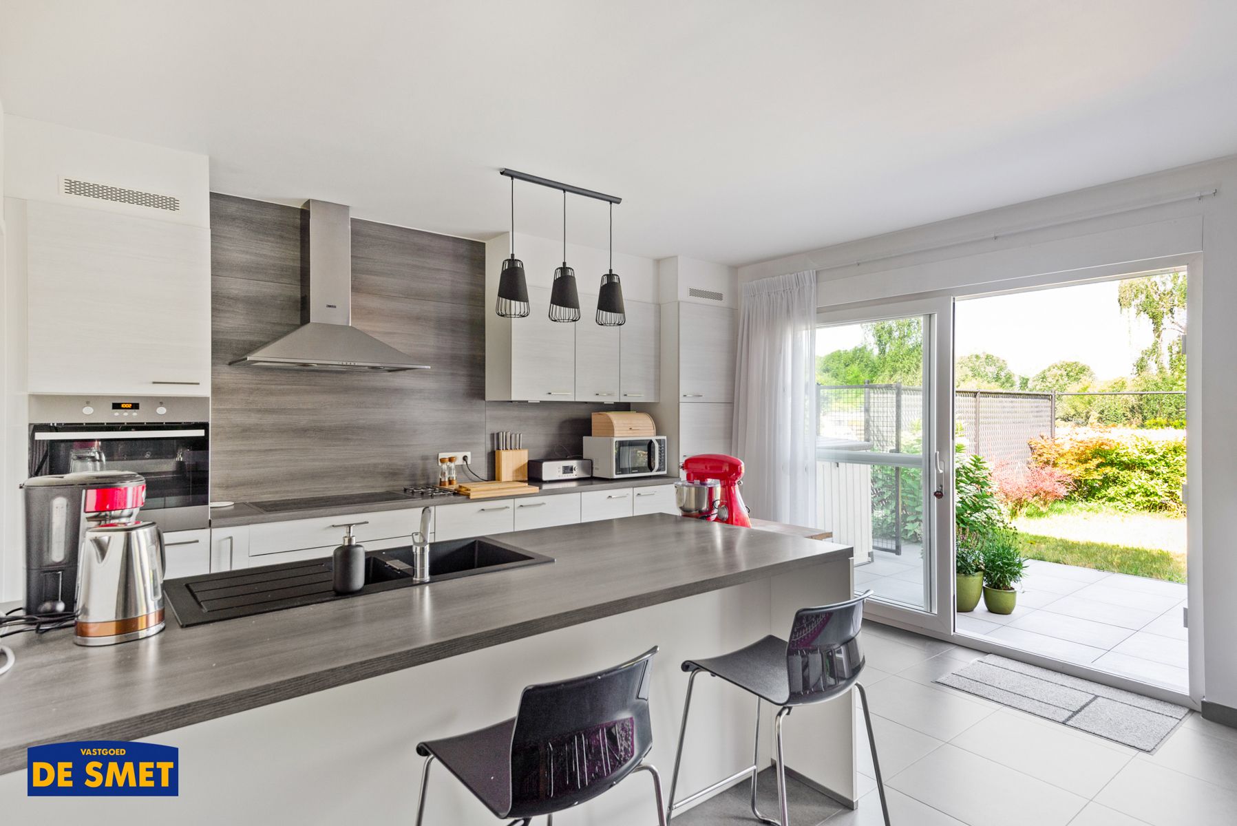 Gelijkvloers appartement met tuin, autostaanplaats en garage foto 8