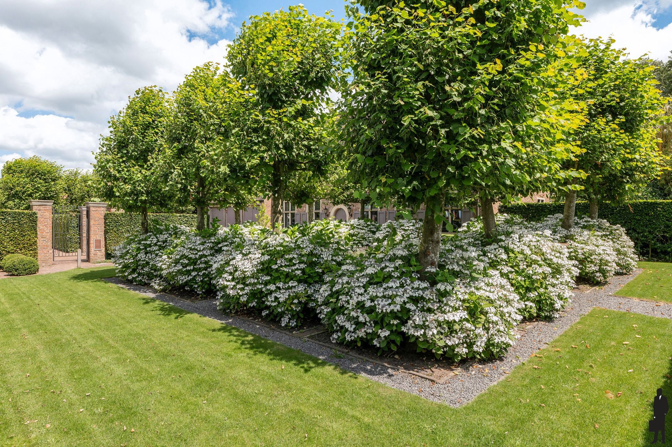 Statige villa in landelijke stijl nabij het centrum van Hoogstraten!  foto 71