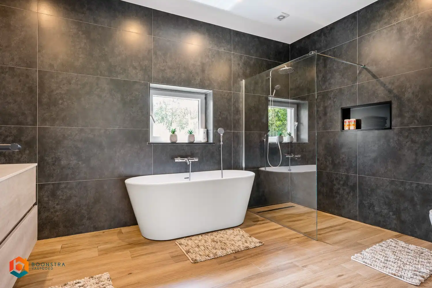 Recent gerenoveerde woning met 3 slpkrs en tuin foto 10