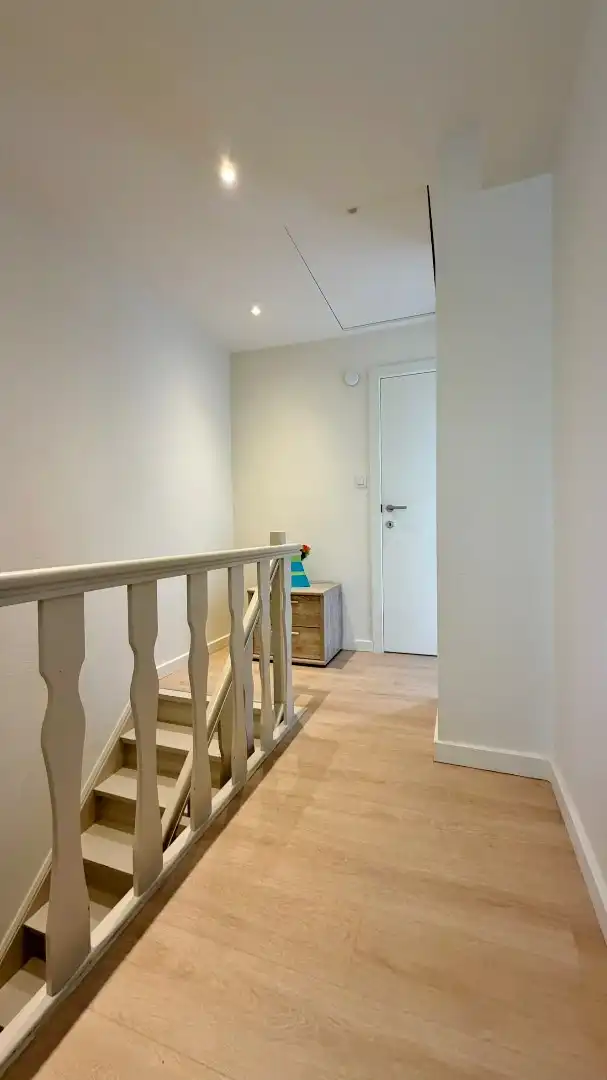 Rustig en centraal gelegen instapklare gezinswoning met zonnige tuin en garage foto 12