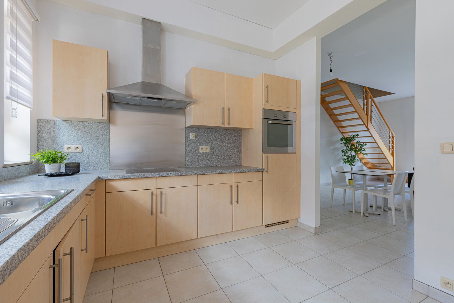 Prachtig duplex-appartement in Opwijk centrum te koop! foto 5