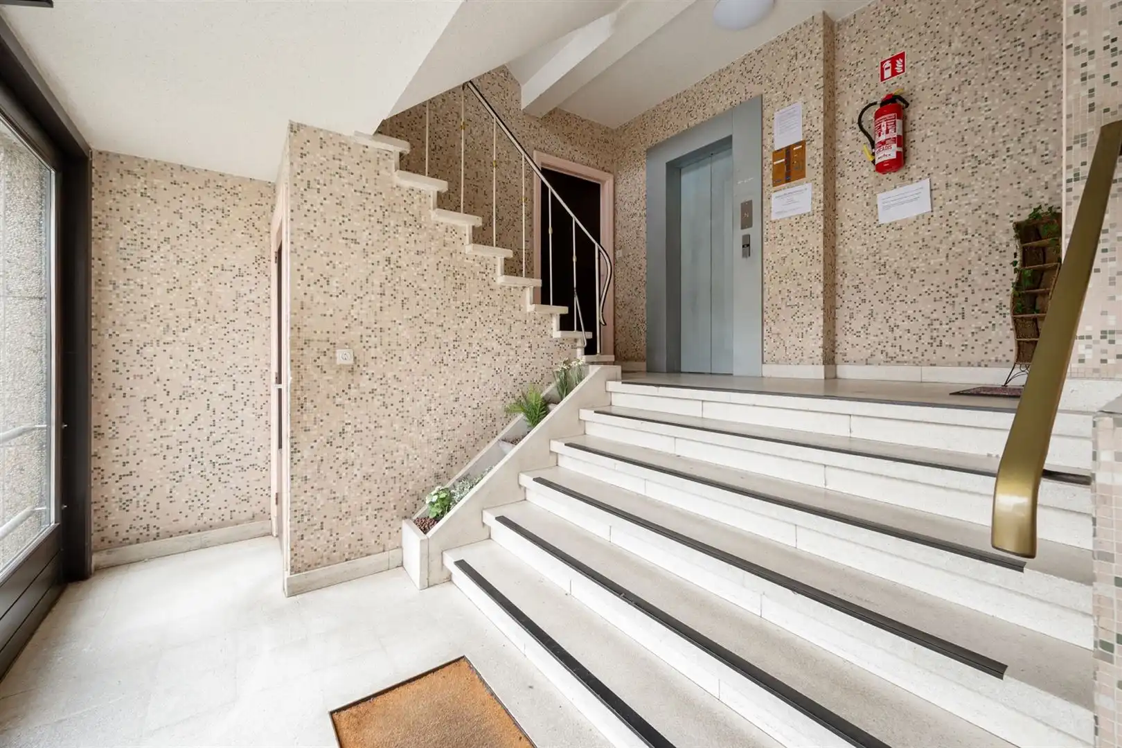 Appartement met 3 slaapkamers foto 2