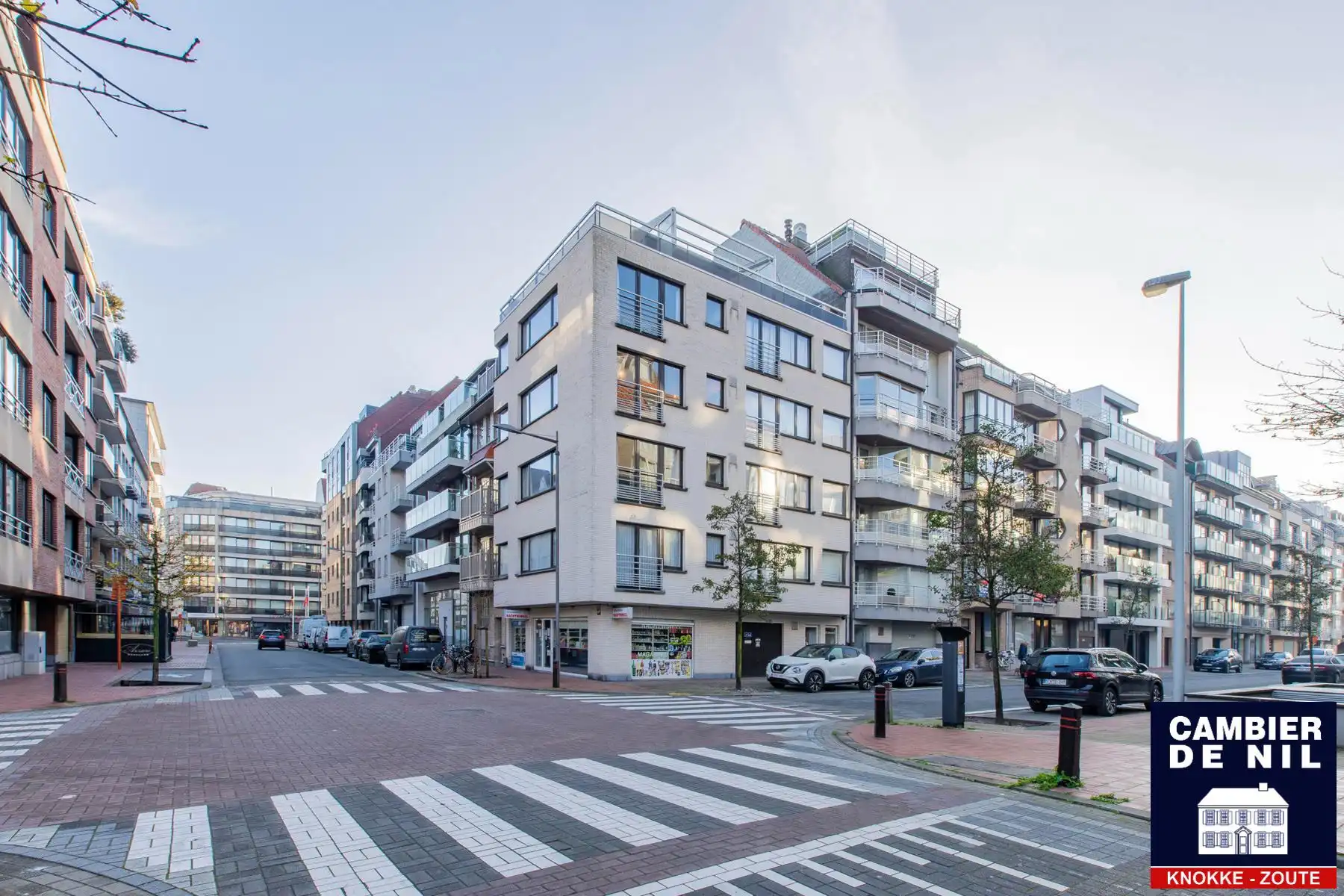 Gerenoveerd en centraal gelegen hoekappartement  foto 14