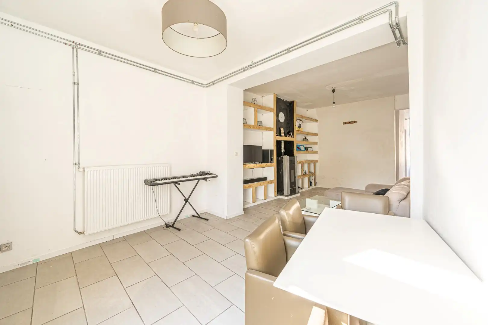 Lichtrijke woning met 4 slaapkamers en zonnige tuin in Menen foto 8