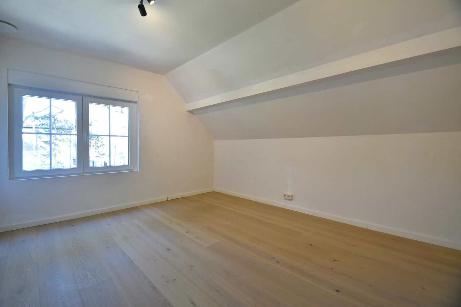 Smaakvol gerenoveerde gezinswoning met 3 à 6 slaapkamers, tevens geschikt voor een vrij beroep, gelegen nabij bosrijk gebied en de Mechelse Heide foto 18