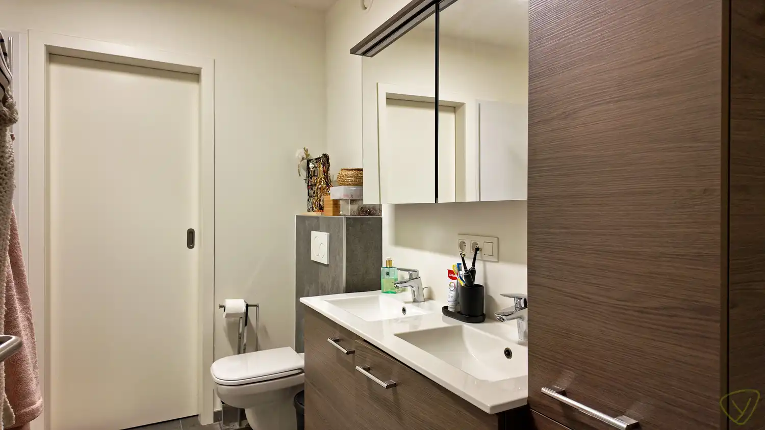 Prachtig nieuwbouw appartement net buiten het centrum van Eeklo! foto 9